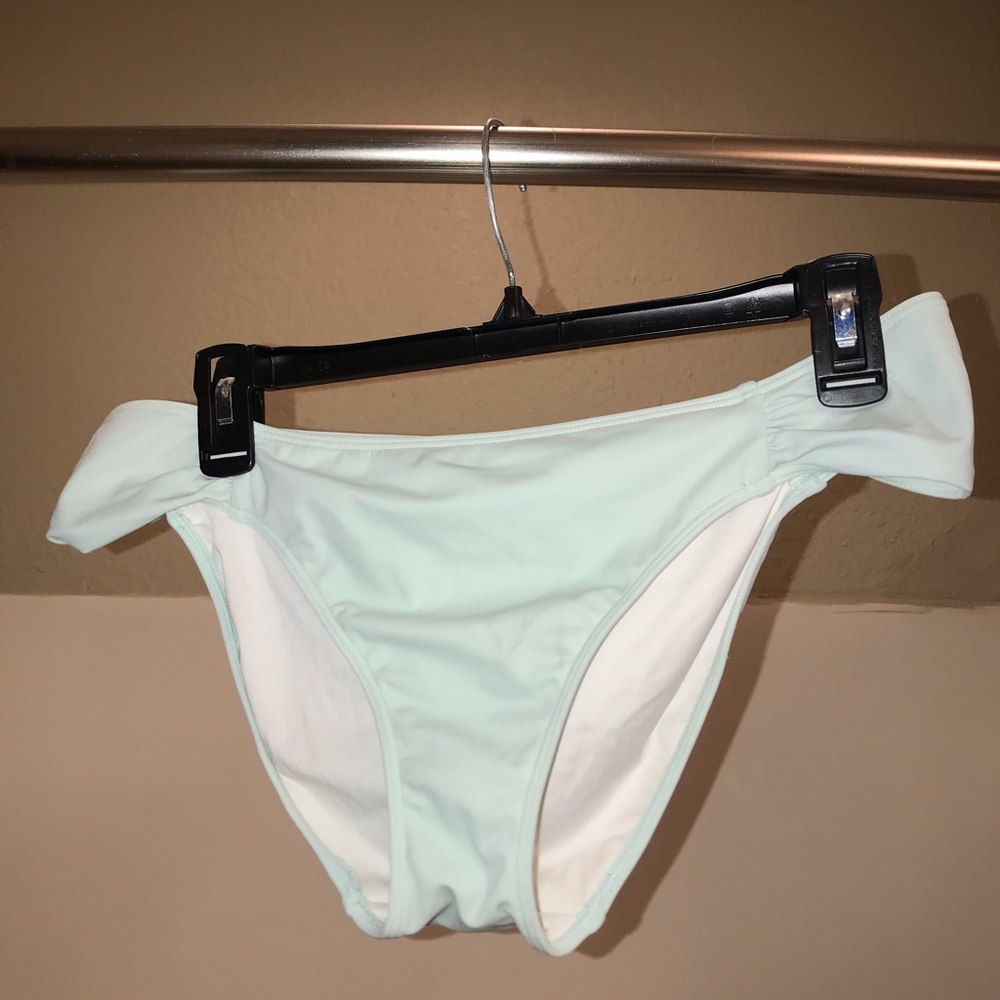VS Women’s teal swim suit bottoms